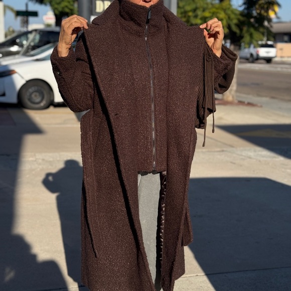 Warm, brown coat from Calvin Klein. Size s (I would say more small/medium) - Picture 2 of 11